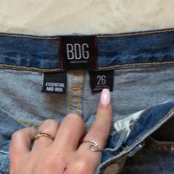 BDG JEAN SHORTS - Picture 3 of 3